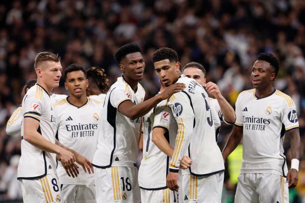 ريال مدريد يمضي نحو اللقب مكتسحاً جيرونا برباعية