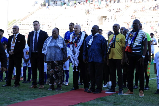 في لقاء ودّي من أجل الإنسانية .. “فدائي” المحليين يخسر من جنوب إفريقيا