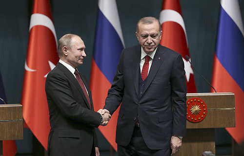 التهديد بعقوبات أميركية جديدة يضرّ بالتجارة بين تركيا وروسيا