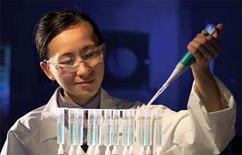 بكين – شينخوا: طور باحثون صينيون جهازاً غير موصل بالطاقة…