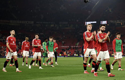 مانشستر (المملكة المتحدة)-(أ ف ب) : يلتقي مانشستر يونايتد الإنكليزي…