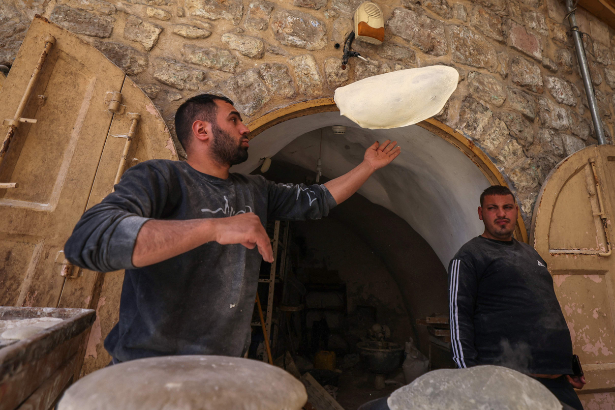 الخليل- الحياة الجديدة- وسام الشويكي- يشكل شهر رمضان المبارك متنفسا…