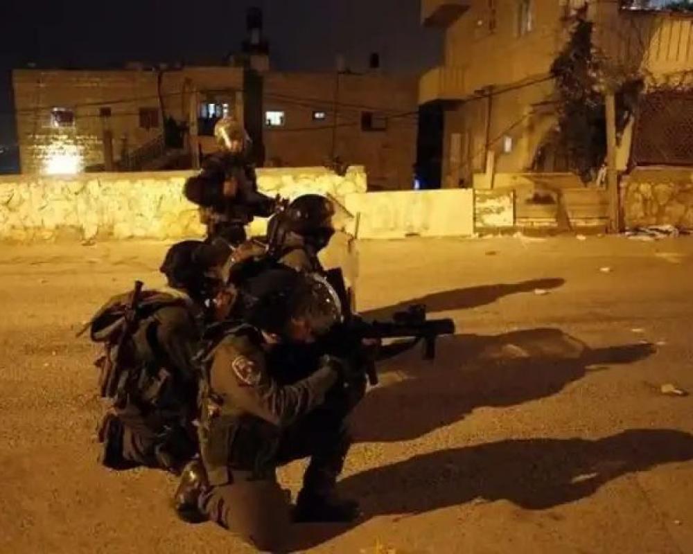  أصيب عدد من المواطنين بالاختناق خلال اقتحام قوات الاحتلال الإسرائيلي…