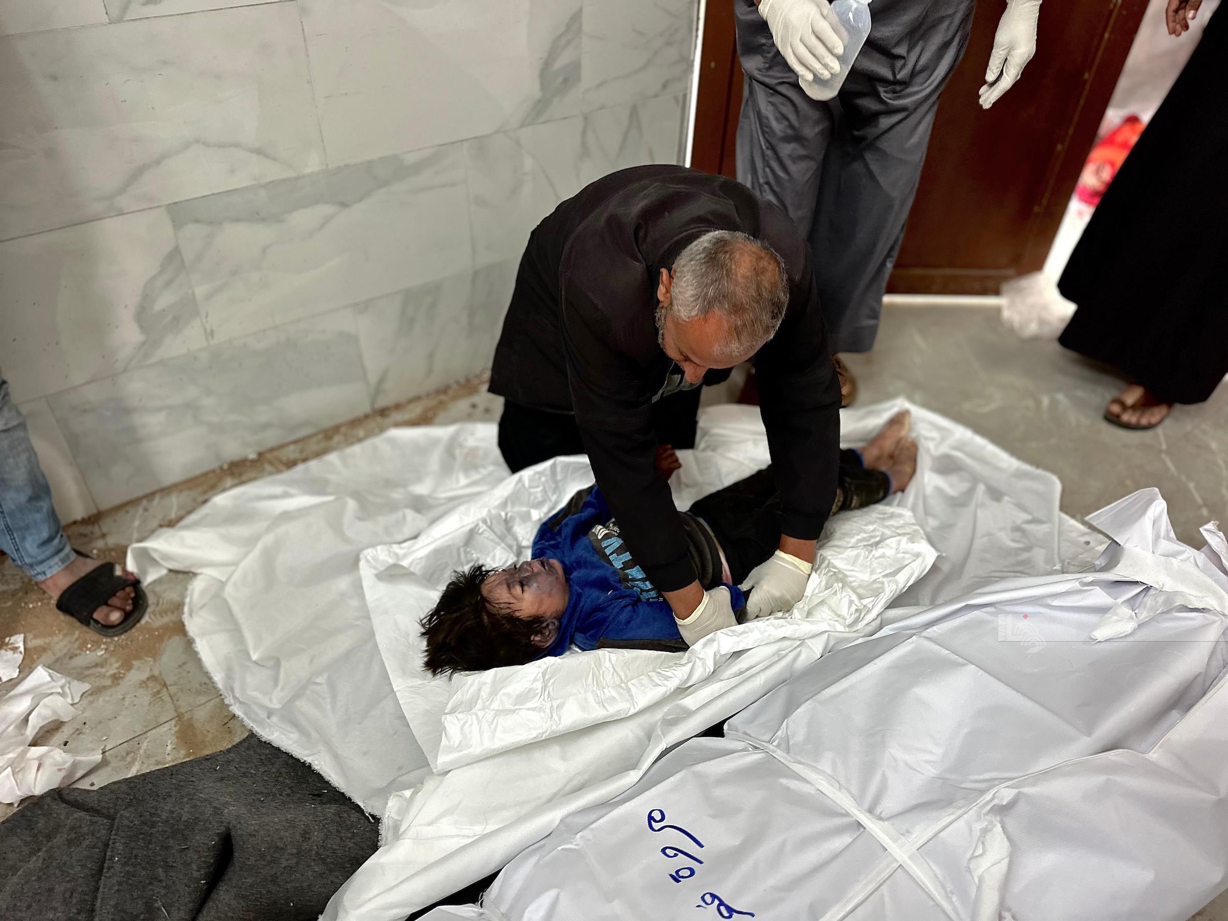 غزة- وفا- استشهد 6 أطفال، وأصيب آخرون، إثر قصف إسرائيلي استهدف…