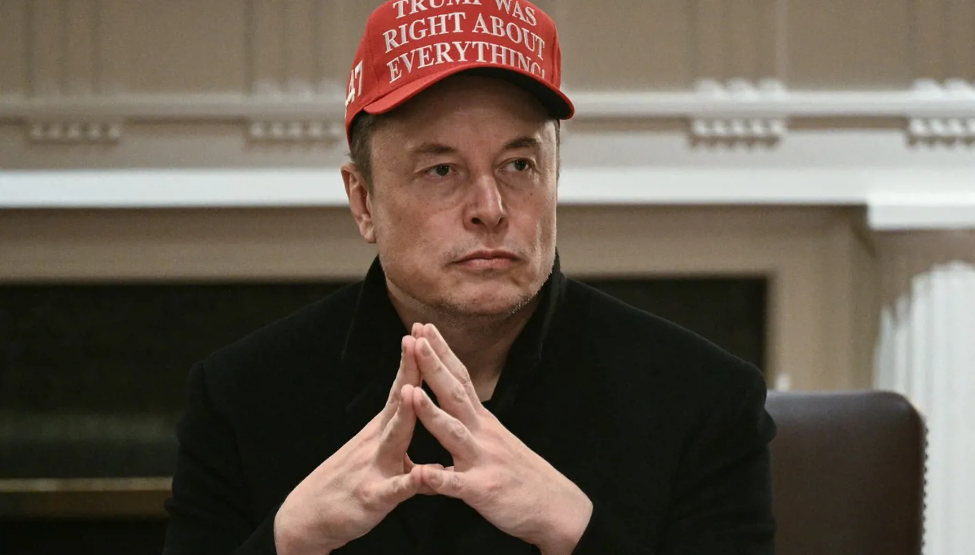 إطلاق الرصاص على متاجر تسلا يثير غضب ماسك: أعمال إرهابية