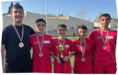 القدس – المركز الإعلامي: تُوج فريق باب الملك فيصل بطلاً…