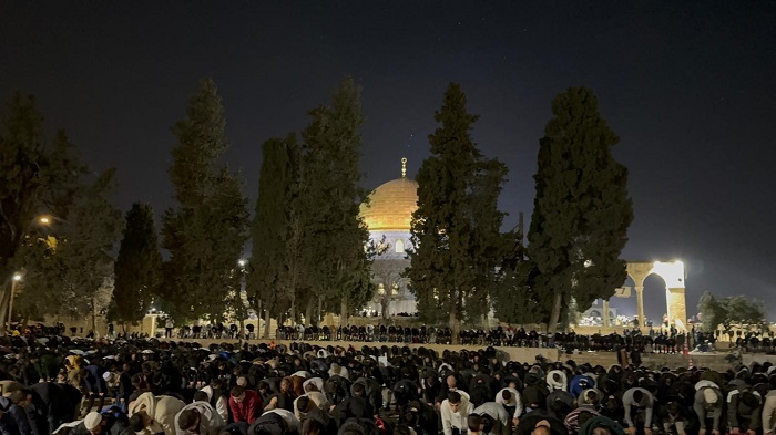 أدى 100 ألف مواطن صلاتي العشاء والتراويح في اليوم الخامس…