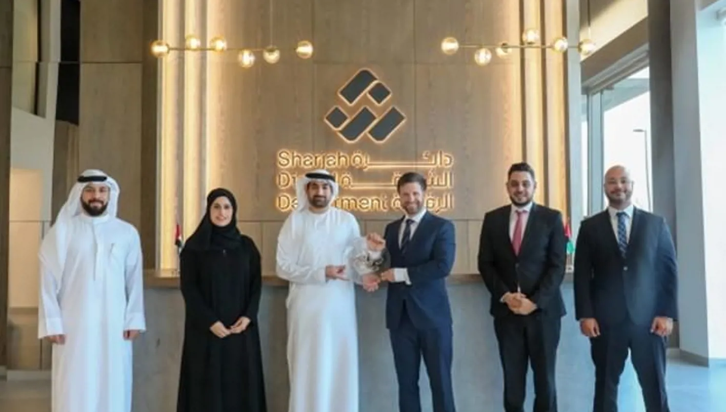 حكومة الشارقة تنال جائزة “سيركولارو” للتحوُّل الرقمي