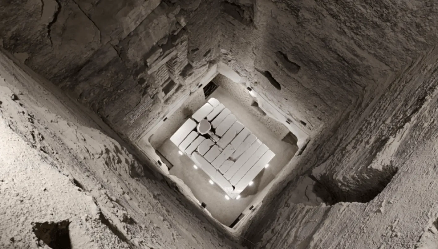 جدل ما تحت الأهرامات: ما هي تقنية الرادار ذات الفتحة التركيبية التي قد تُغيّر تاريخ مصر؟