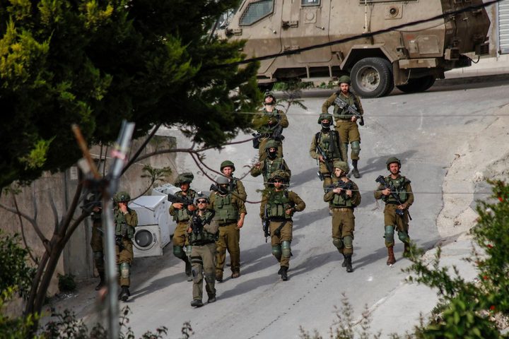 بيت لحم -الحياة الجديدة- اقتحمت قوات الاحتلال الإسرائيلي، اليوم الأحد،…