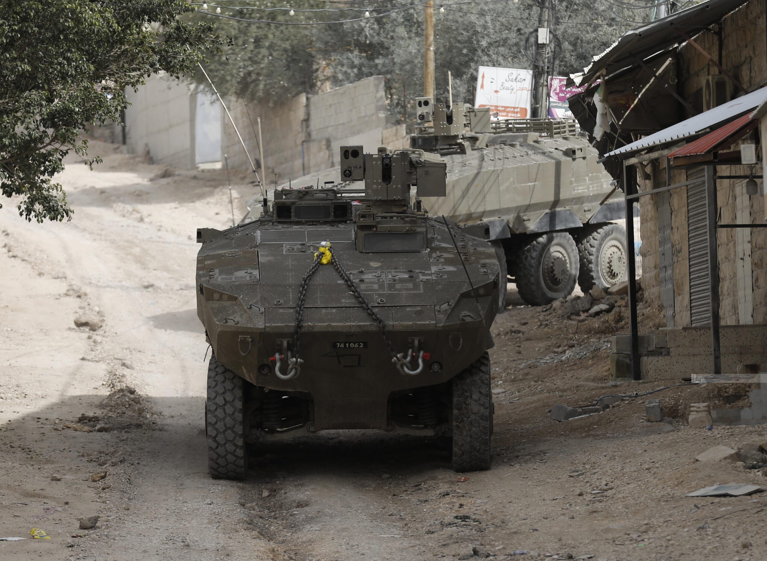 جنين -الحياة الجديدة- قمعت قوات الاحتلال الإسرائيلي، فجر اليوم الأحد،…