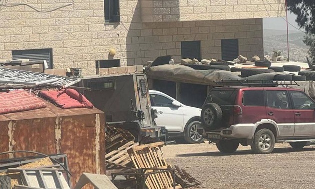 القدس – الحياة الجديدة – أصيب، اليوم الخميس، مواطن، بالرصاص…