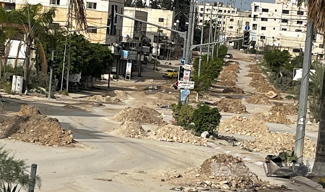 طولكرم – الحياة الجديدة – تواصل قوات الاحتلال الإسرائيلي عدوانها…