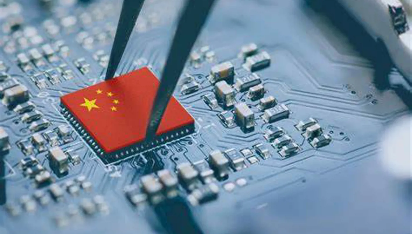 تطوير رقاقات ذات سمك على مستوى الذرات فقط