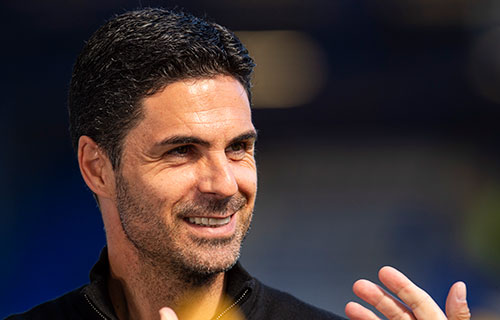 لندن – د ب أ: خفف الإسباني ميكيل أرتيتا، المدير…