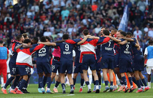 باريس – أ ف ب: أحرز باريس سان جرمان لقب…