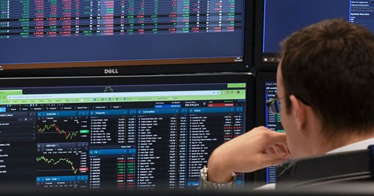 ما هي نصيحة “وارن بافيت” في مواجهة تقلبات السوق الحالية؟