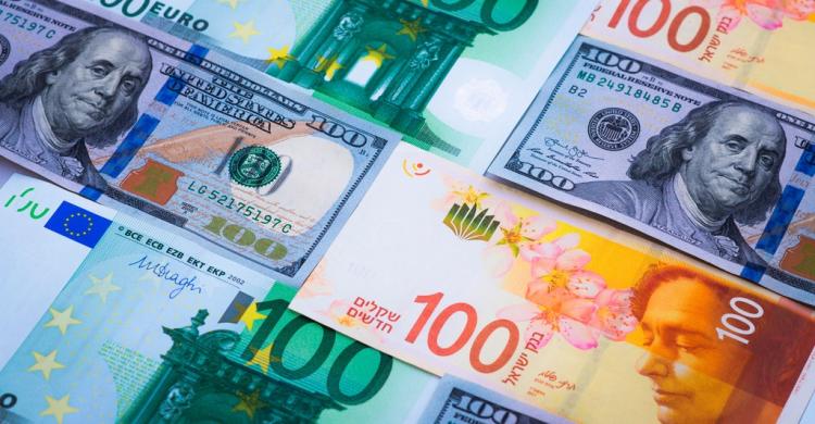 * عمليات بيع تدفع الذهب لأدنى سعر في 3 أسابيع…