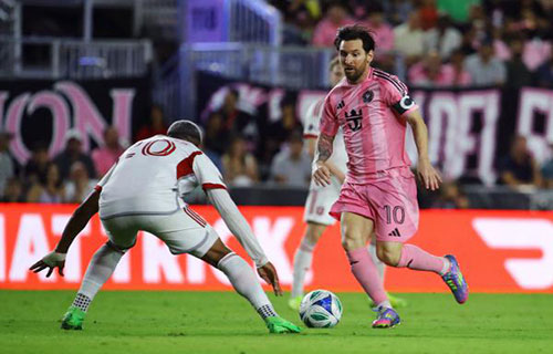 فورت لودردايل-(أ ف ب) : كان النجم الأرجنتيني ليونيل ميسي…