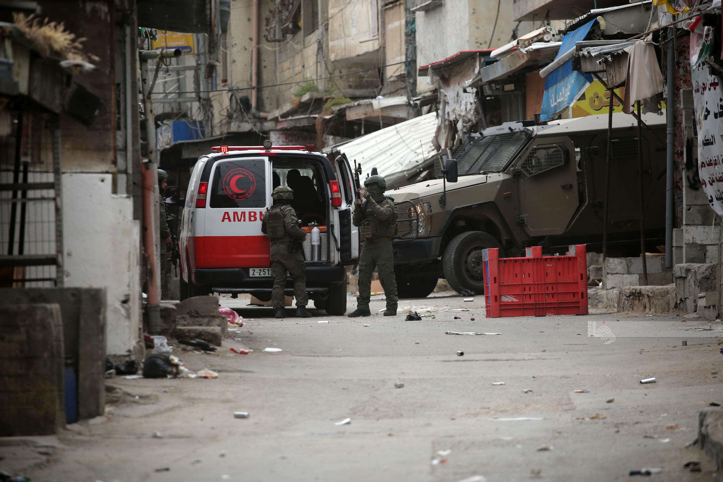 أصيب سبعة مواطنين برصاص قوات الاحتلال الإسرائيلي الحي والمطاطي، مساء…