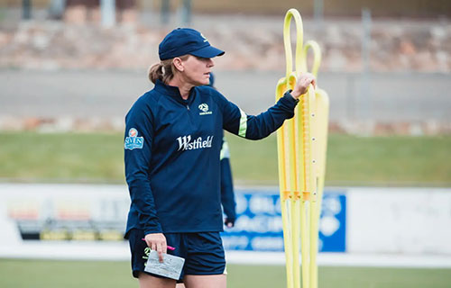 سيدني – أ ب: تركت ميليسا أندريتا منصبها كمدربة مساعدة…