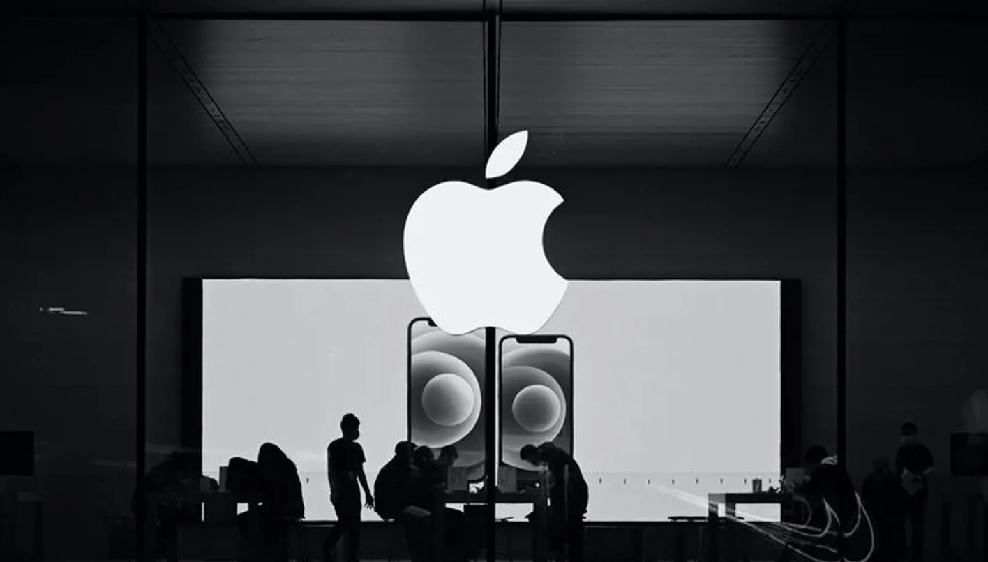 تقارير: “أبل” تشحن 600 طن من أجهزة آيفون من الهند لتجنب الرسوم الجمركية الأميركية