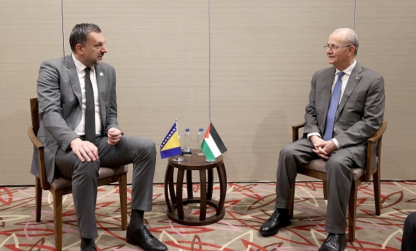 أنطاليا – الحياة الجديدة – التقى رئيس الوزراء وزير الخارجية…