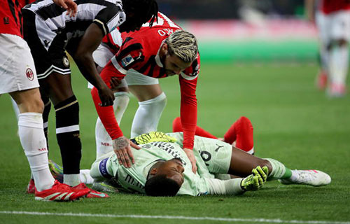 روما-(أ ف ب) : غادر حارس مرمى ميلان الدولي الفرنسي…