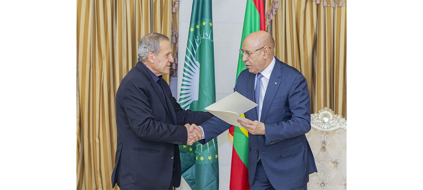 سلم مبعوث الرئيس الخاص، الناطق باسم الرئاسة، عضو اللجنة المركزية…