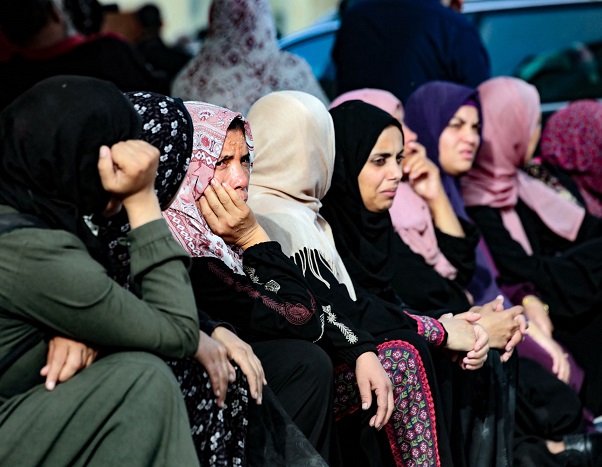 غزة – وفا – ريم سويسي- وسط خيام النزوح في…