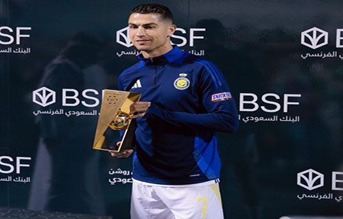 الرياض – وكالات: توج البرتغالي كريستيانو رونالدو قائد نادي النصر،…