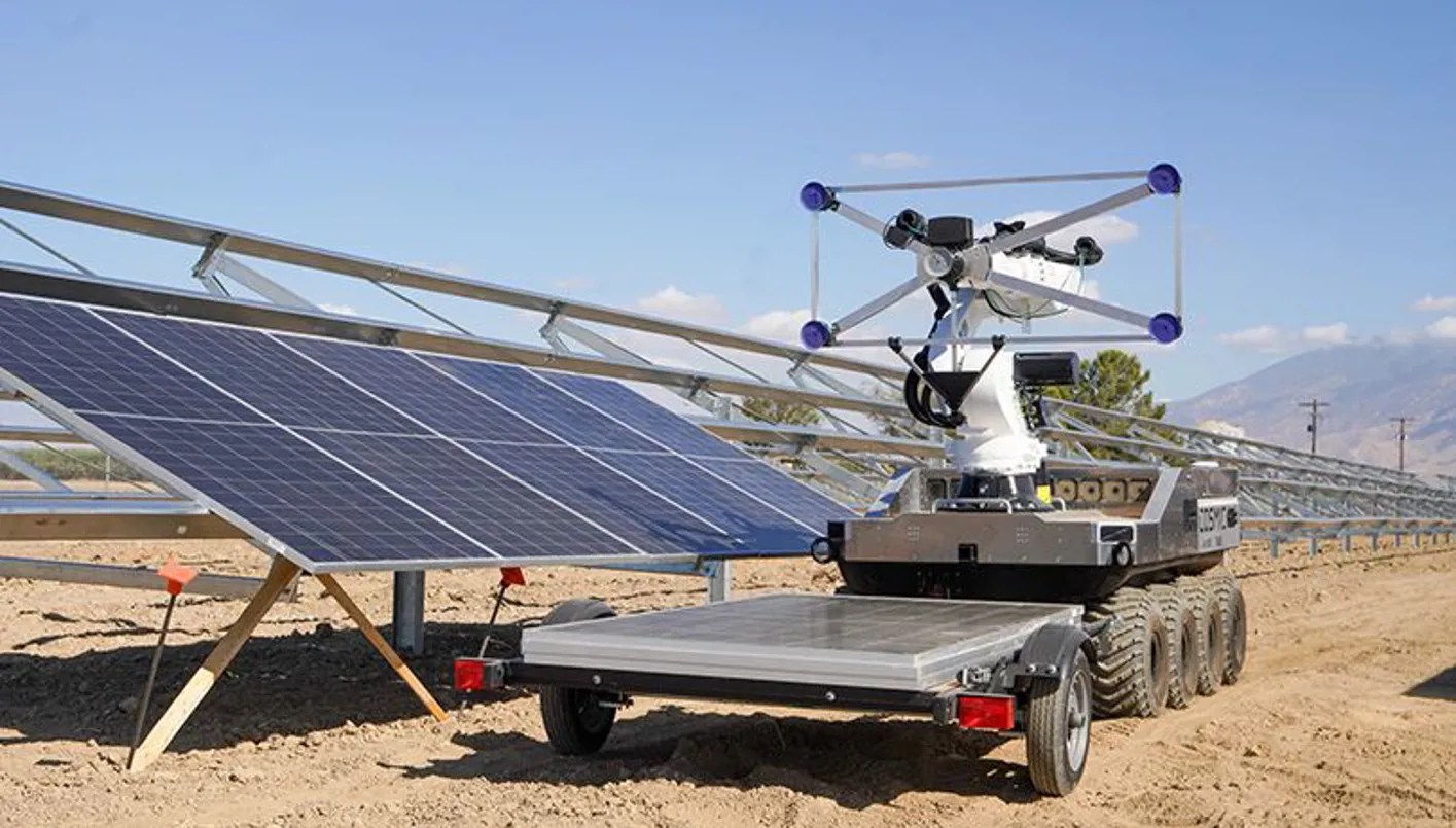 الروبوتات تدخل خط إنتاج الطاقة الشمسية في أميركا وسط نقص في الأيدي العاملة