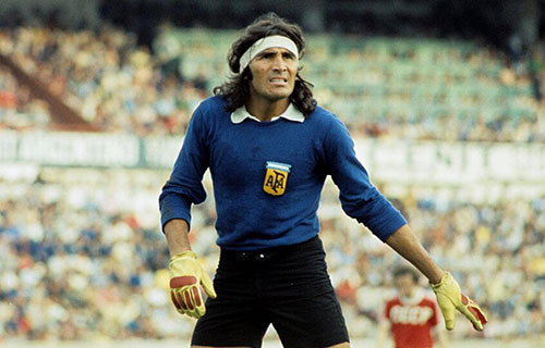 بوينوس ايرس-(أ ف ب) : توفي الحارس الأرجنتيني الأسطوري أوغو…