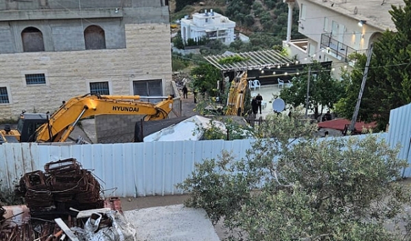 أم الفحم- الحياة الجديدة- هدمت السلطات الإسرائيلية، فجر اليوم، منزلا…