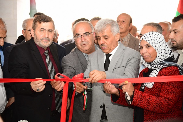 الخليل – الحياة الجديدة – افتتح وزير التربية والتعليم العالي…