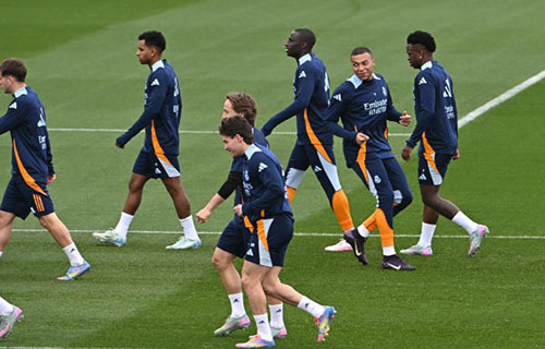 برشلونة- (أ ف ب): يدنو برشلونة بقيادة مدربه الألماني هانزي…