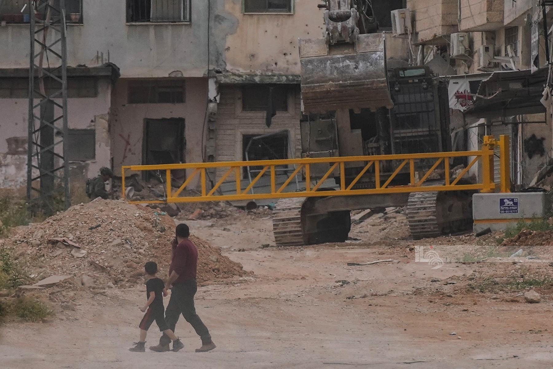 واصلت قوات الاحتلال الإسرائيلي عدوانها على مدينة جنين ومخيمها لليوم…