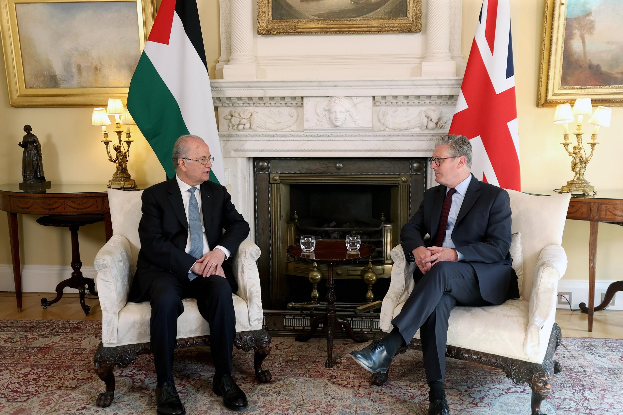 عقدت الحكومتان الفلسطينية والبريطانية اجتماعات عالية المستوى في لندن، اليوم…