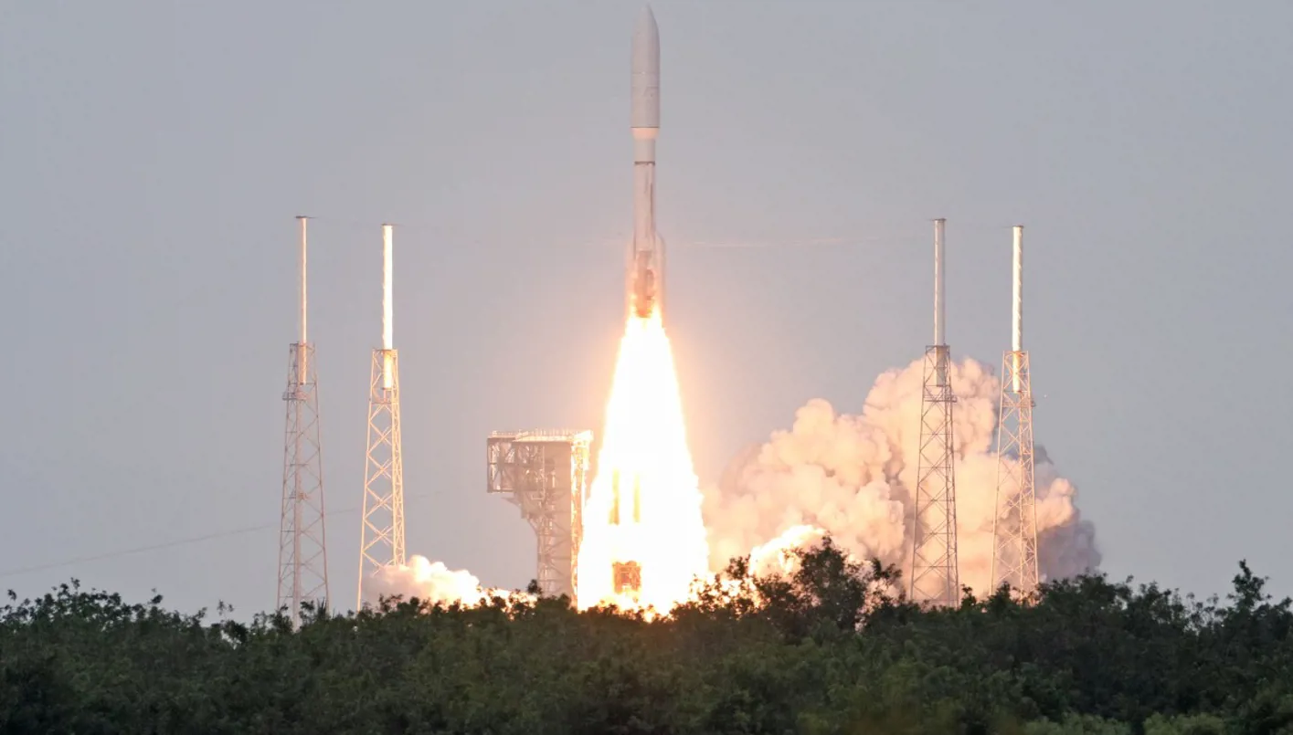 لمنافسة ماسك… أمازون تُطلق أول أقمارها الاصطناعية للإنترنت