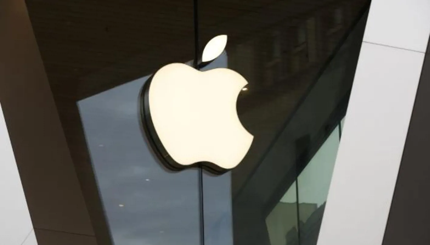 “أبل” تتوقع تكاليف فصلية إضافية 900 مليون دولار إذا استمرت الرسوم