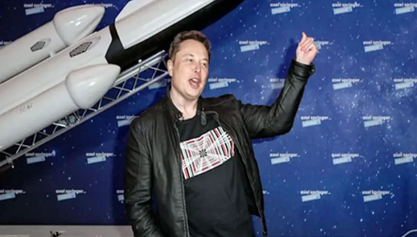 إيلون ماسك يطرح فكرة مدينة متخصصة بالفضاء… ما علاقتها بالزلازل وعجّة البيض؟