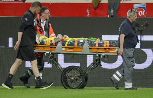 ميونيخ (ألمانيا)-(أ ف ب) : تعرض حارس هايدنهايم كيفن مولر…