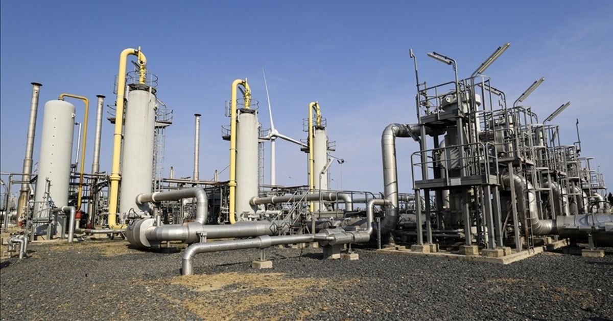 الاتحاد الأوروبي يعتزم اقتراح حظر استيراد الغاز الروسي بحلول نهاية عام 2027