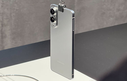 سول – رويترز: كشفت سامسونج إلكترونيكس، أول من أمس، عن…