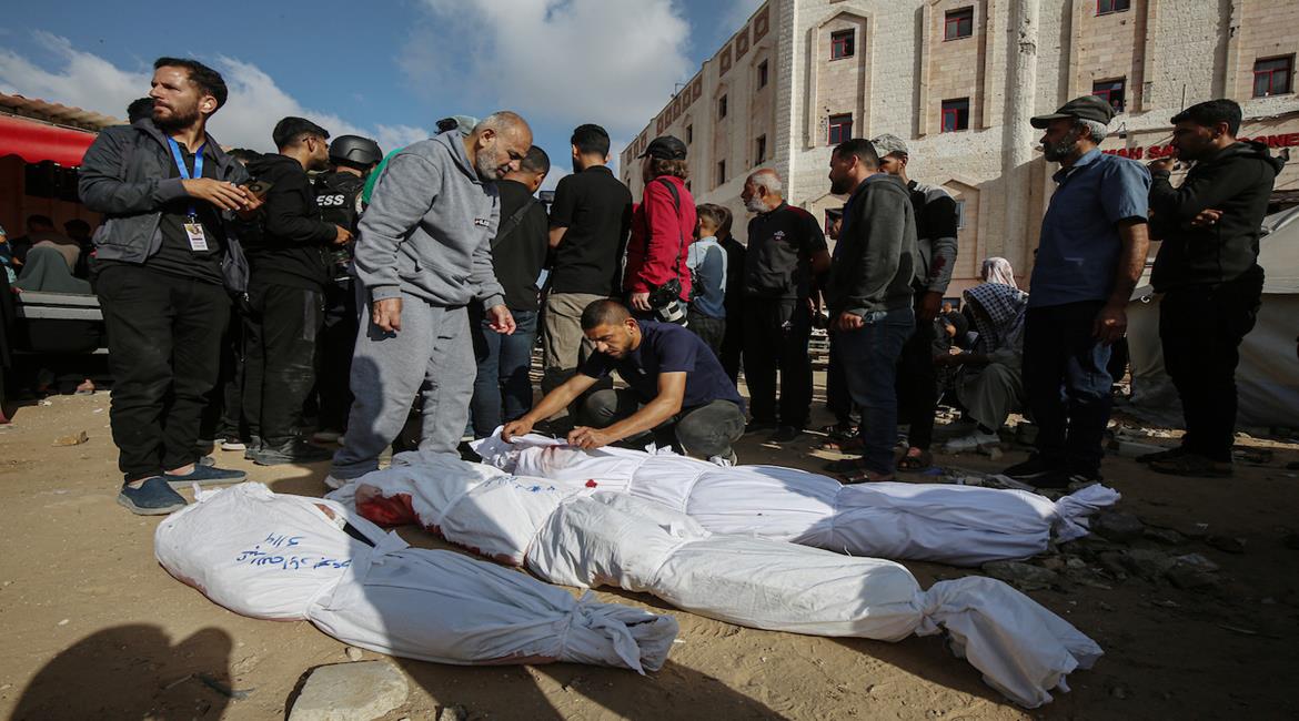 استشهد عدد من المواطنين، وجرح آخرون، إثر قصف جيش الاحتلال…