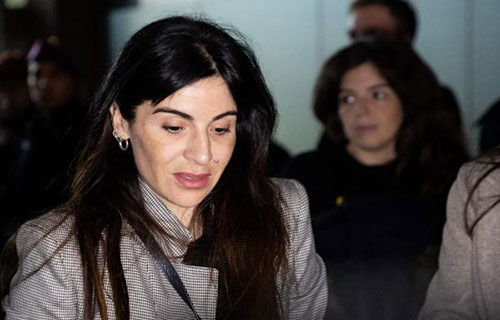 بوينس آيرس – (أ ب): أدلت إحدى بنات أسطورة كرة…