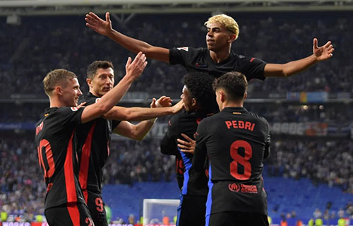 برشلونة-(أ ف ب) : أجرى المدرب الألماني هانزي فليك تغييرات…