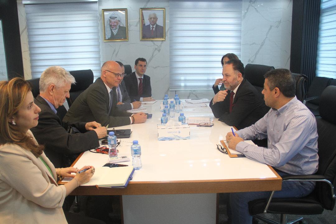 رام الله – الحياة الجديدة –  بحث رئيس سلطة المياه…