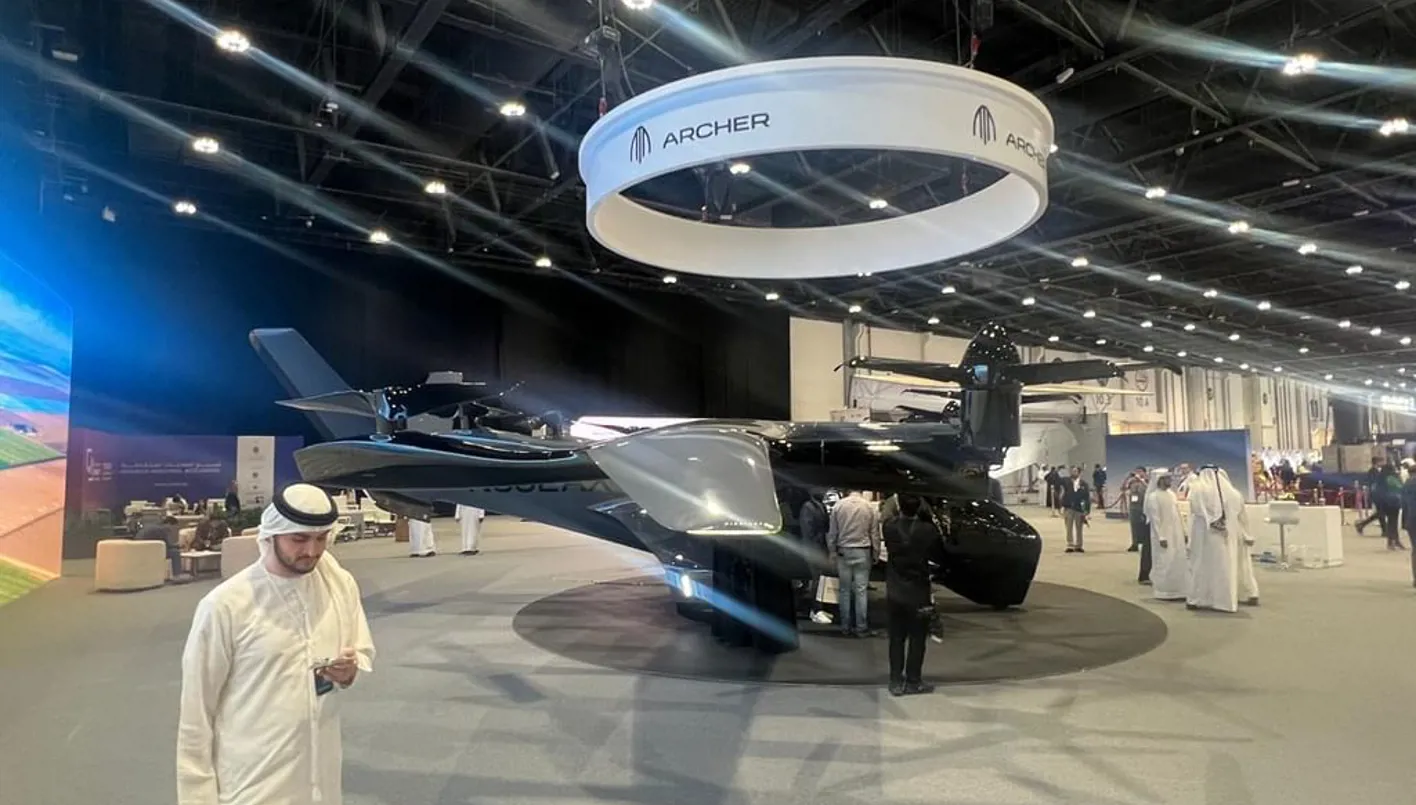 قريباً في سماء الإمارات… التاكسي الطائرة تبدأ أولى رحلاتها قبل نهاية 2025!