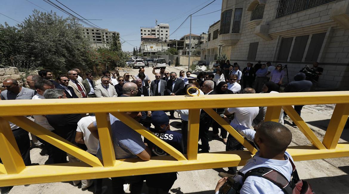 جنين- الحياة الجديدة- عبد الباسط خلف- فتح جنود الاحتلال النار بكثافة…